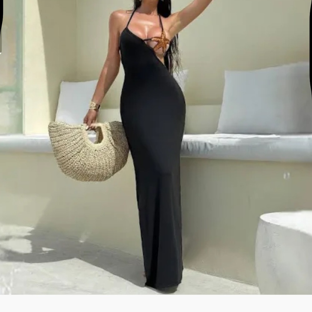 Elegant Black Maxi Dress